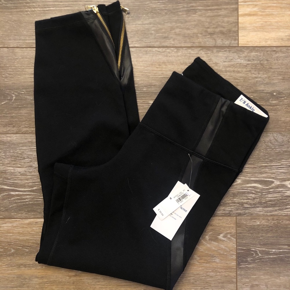 NWT Old Navy Zipper Leggings